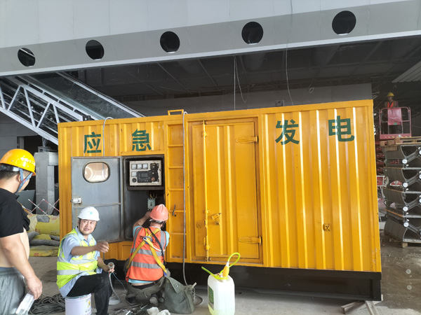 城关怎样判断空气滤清器是否需要更换？