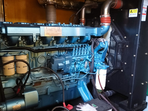 城关磷酸铁锂蓄电池的使用寿命与哪些因素有关？